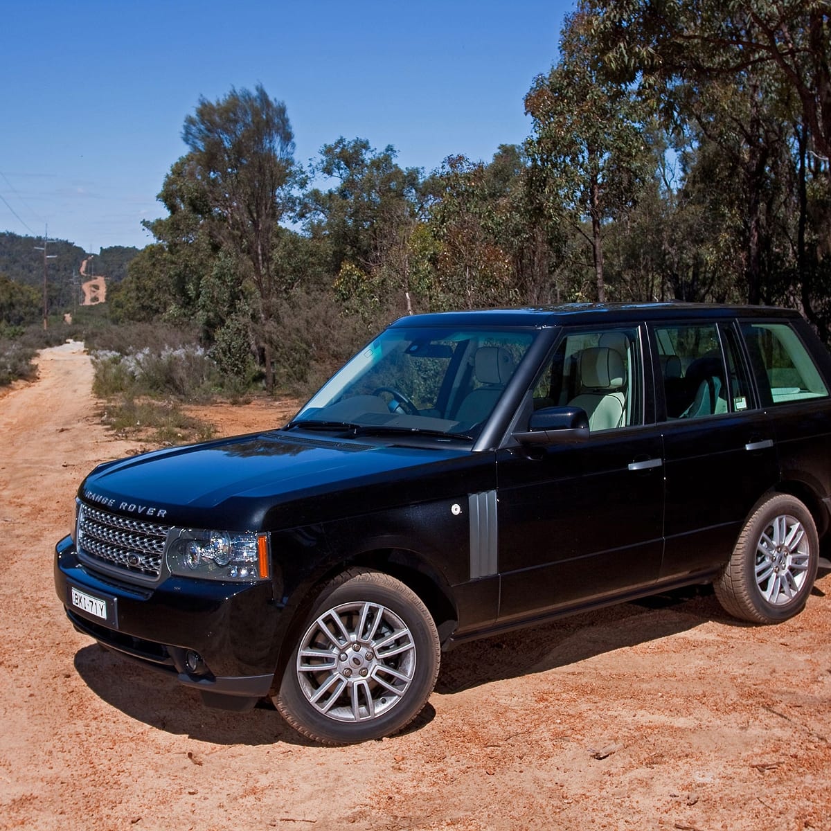 Range Rover Vogue Pic  . We Hope You Enjoy Our Growing Collection Of Hd Images.