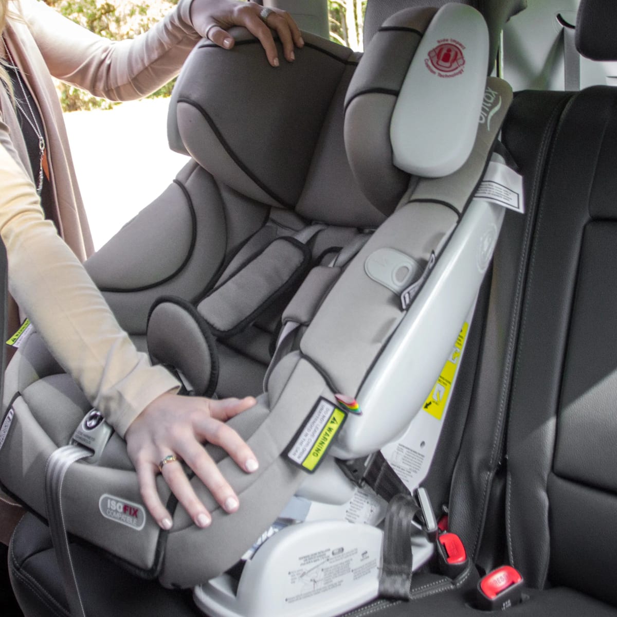 Cars that fit three or more ISOFIX 