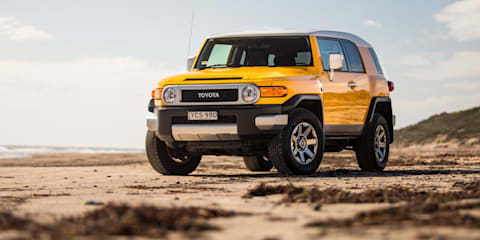 Toyota Fj Cruiser Review Specification Price Caradvice