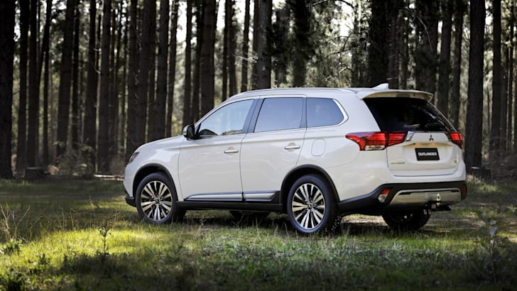 Mitsubishi Outlander Pricing And Specs Caradvice