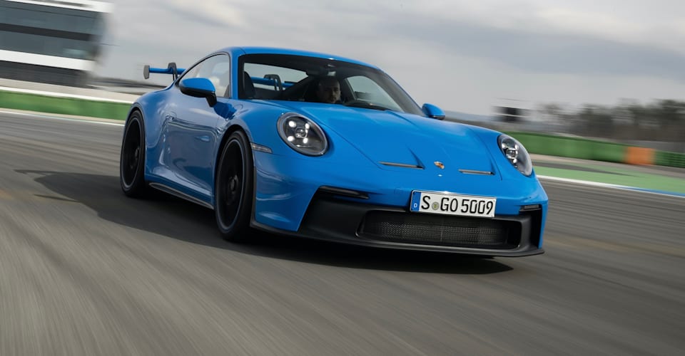 Porsche 911 GT3 2021 Preis und technische Daten: 369.700 USD vor Straßenkosten für einen rennsportorientierten Sportwagen.