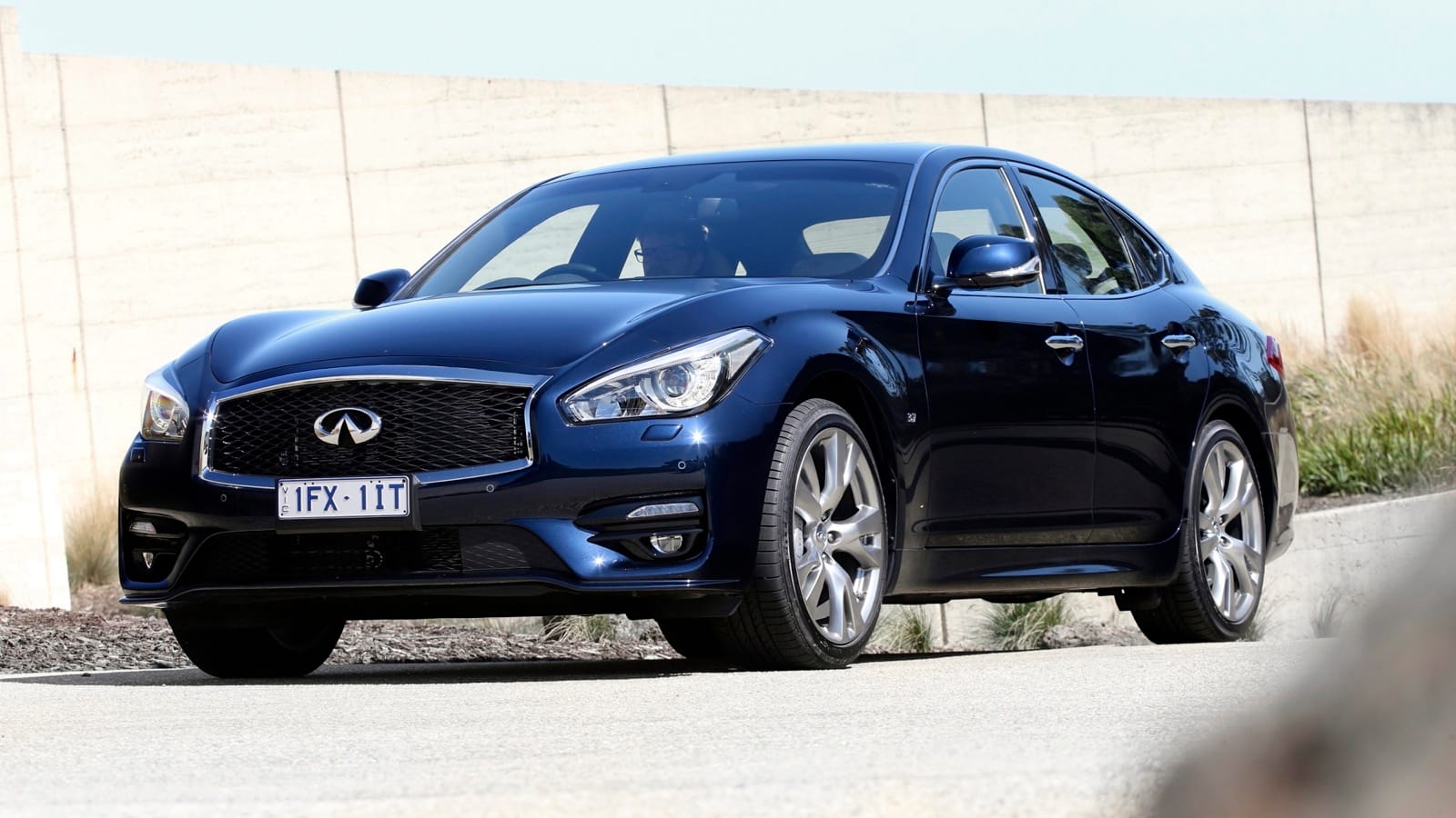 2016 Infiniti Q70 pricing and specifications  CarAdvice