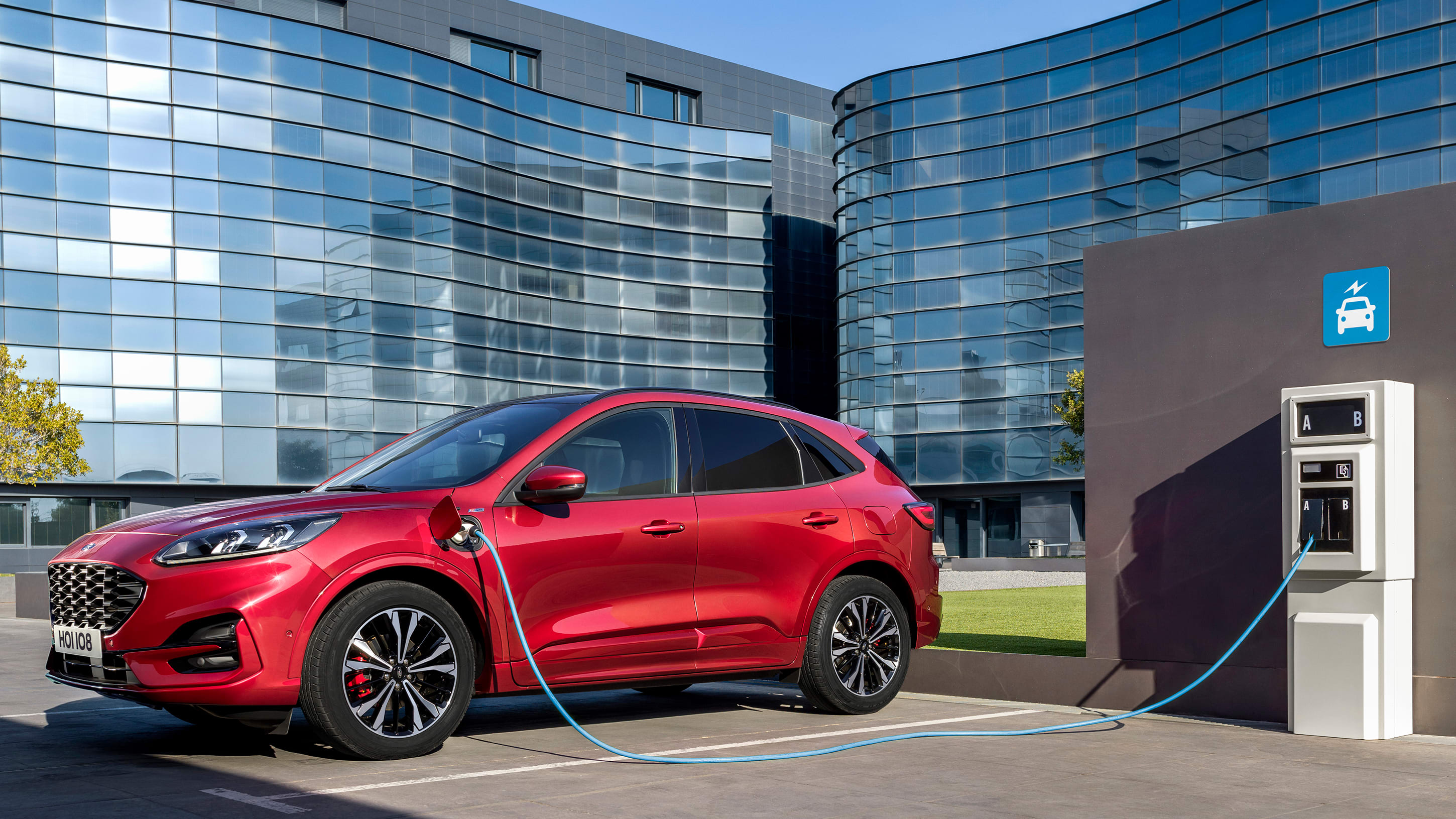 these-28-electric-cars-qualify-for-a-tax-credit-the-plugin-report