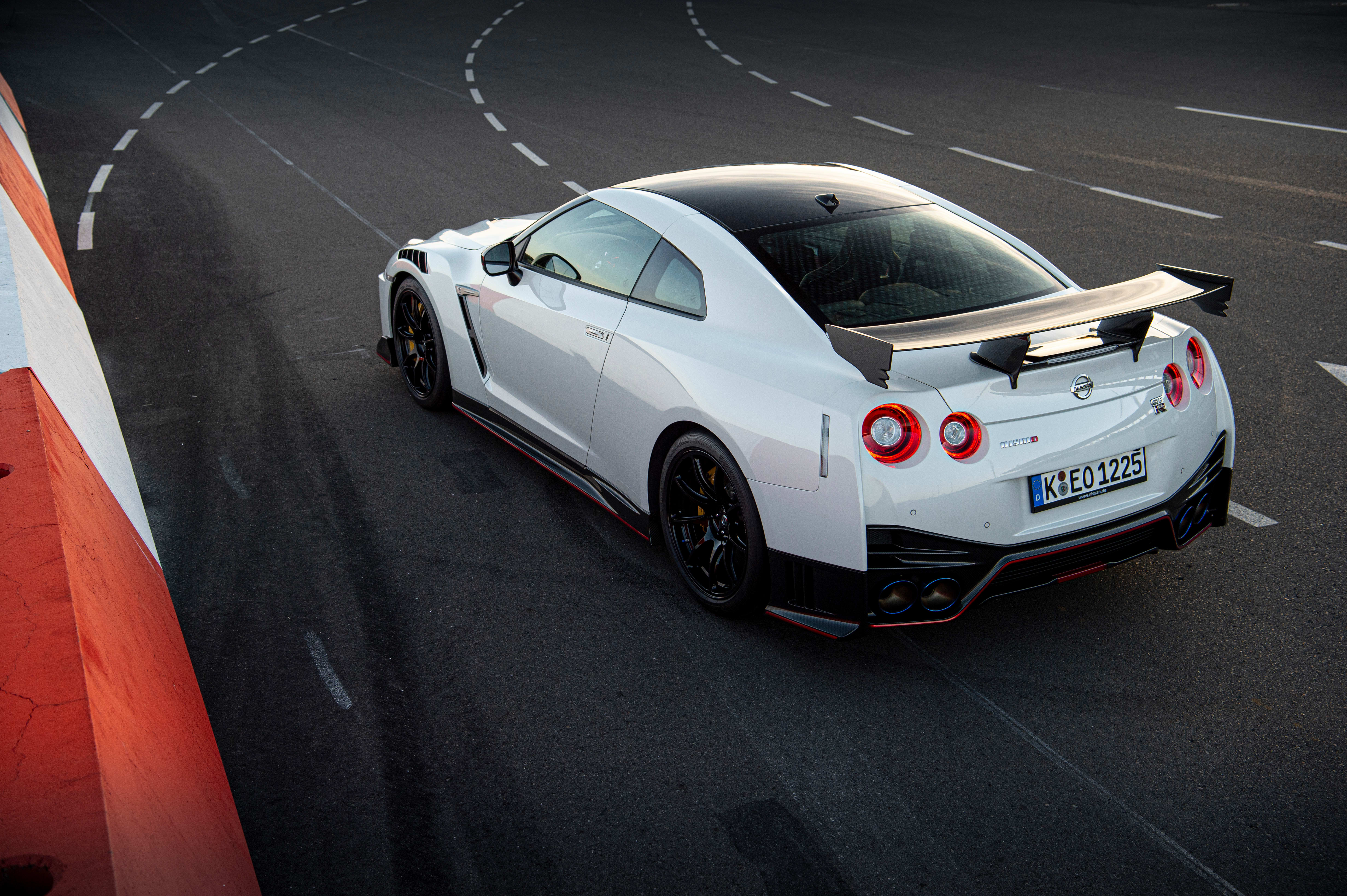 2020 Nissan Gt R Nismo Pricing And Specs Caradvice