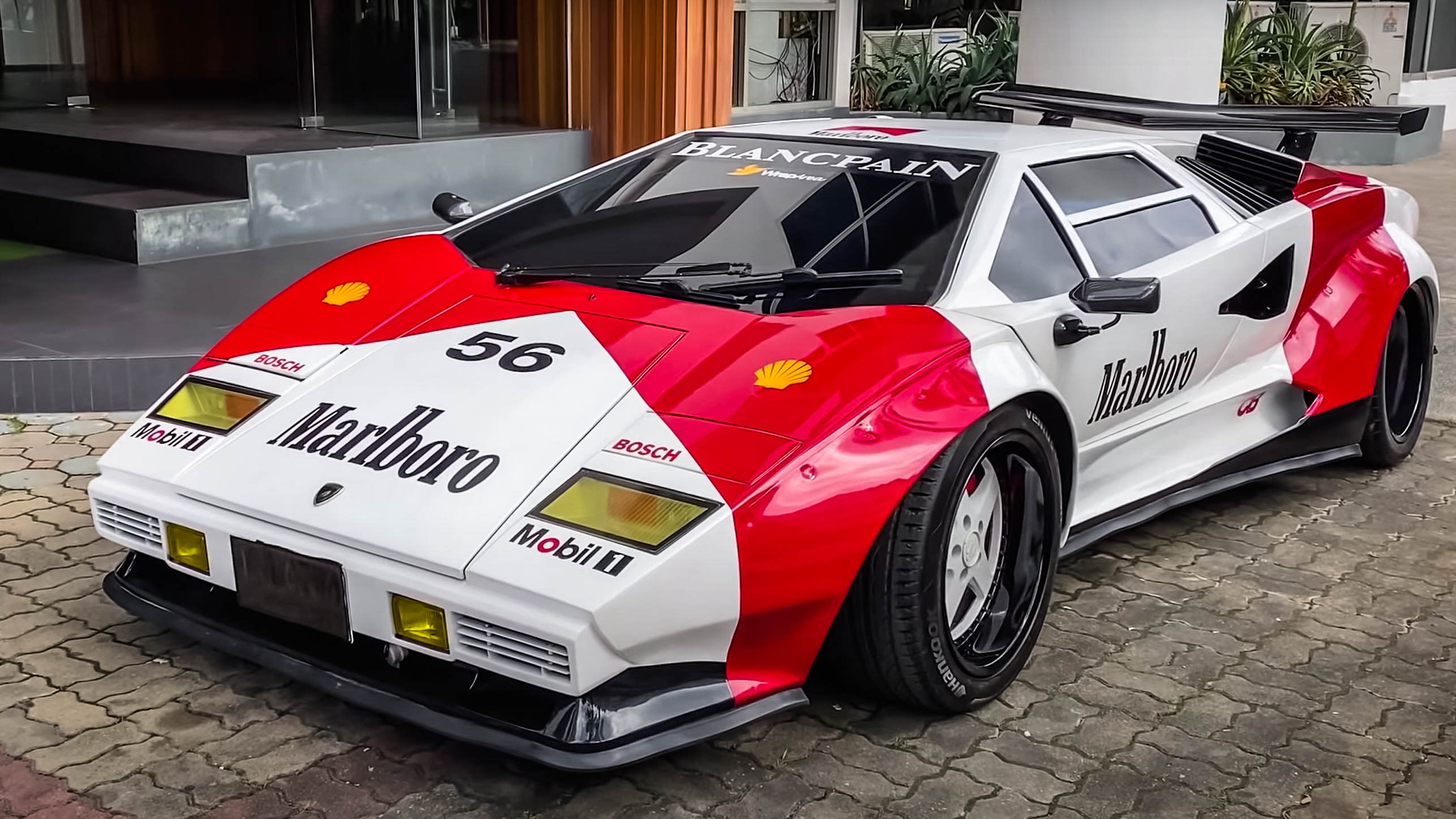 Video A Lamborghini Countach Replica With The V8 Heart Of A Lexus And A Hyundai Chassis Caradvice
