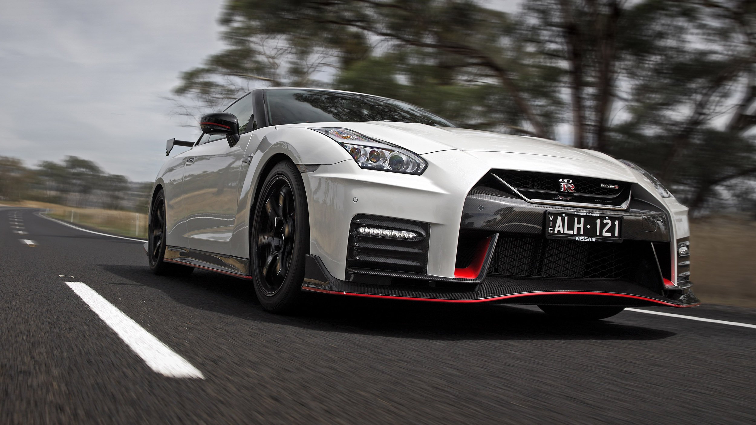 17 Nissan Gt R Nismo Review Caradvice