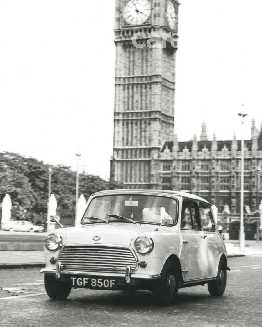 Mini Cooper 1968 in London