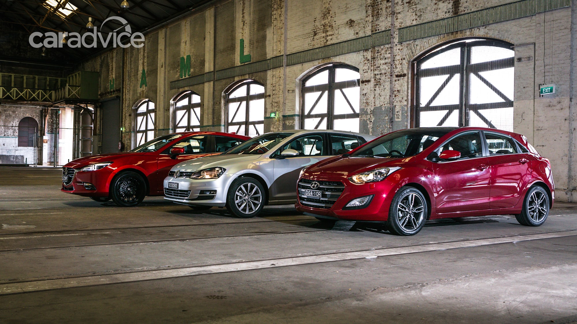 Comparison Hyundai i30 SR Premium v Mazda 3 SP25 Astina v