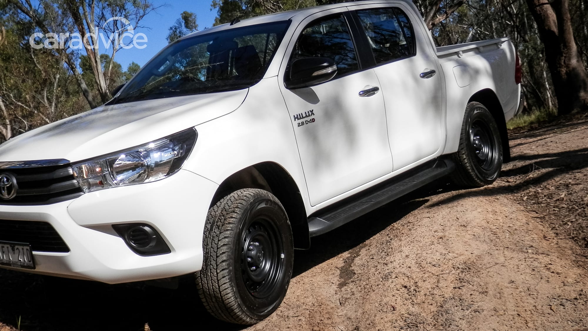 2016 Toyota Hilux Sr 4x4 Dual Cab Week With Review Caradvice