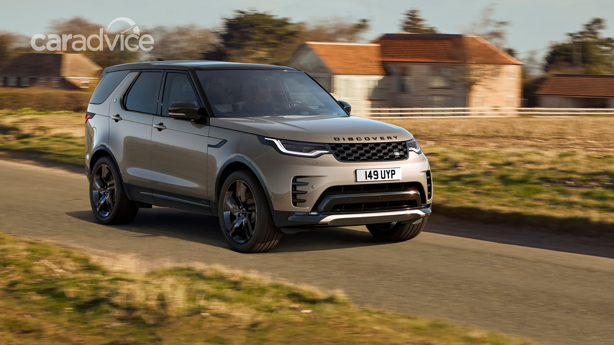 2021 land rover discovery ground clearance