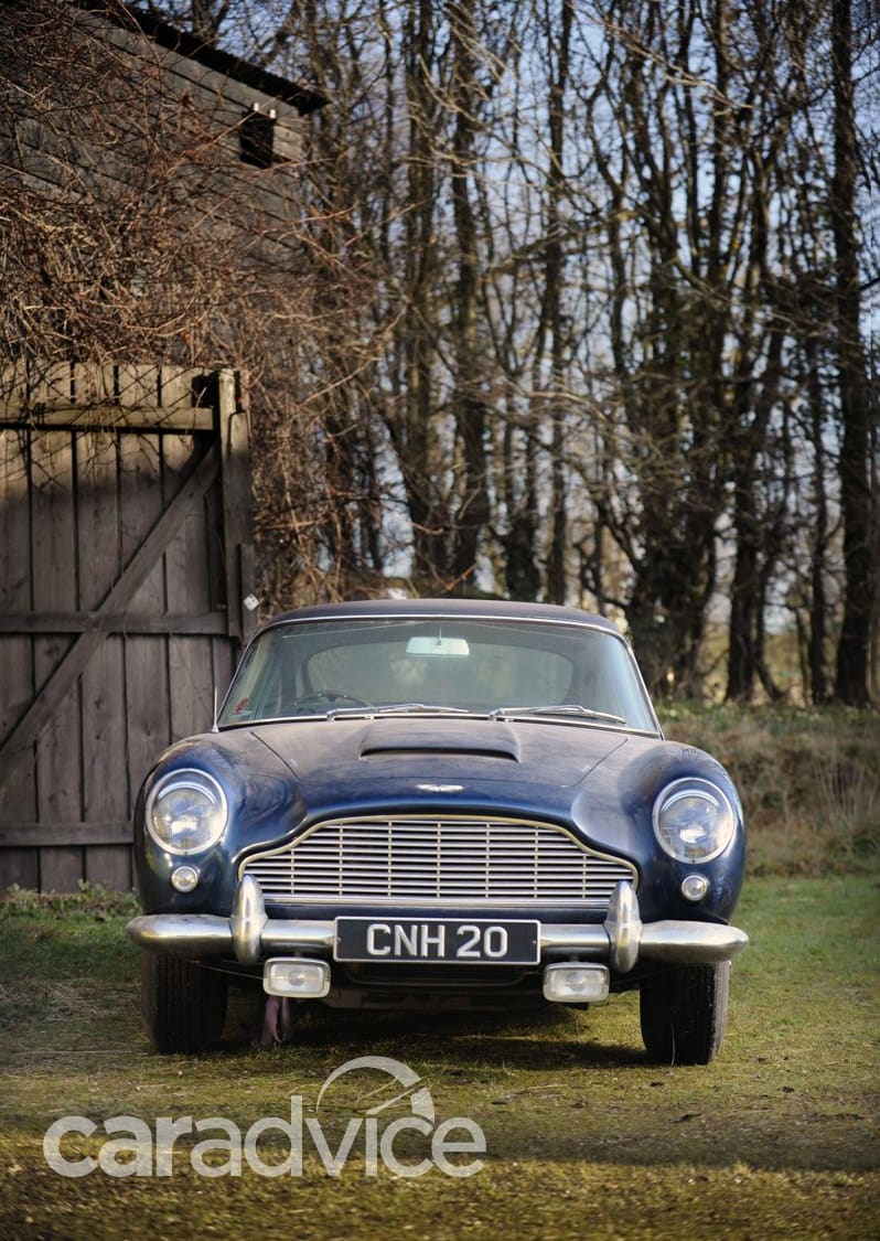 Aston Martin Db5  Barn